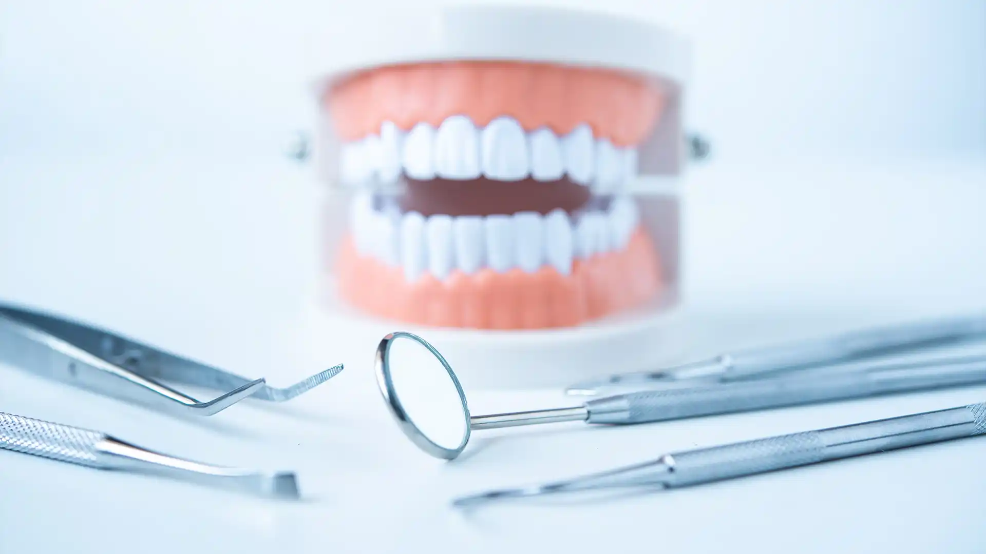  Natural Hollywood Smile